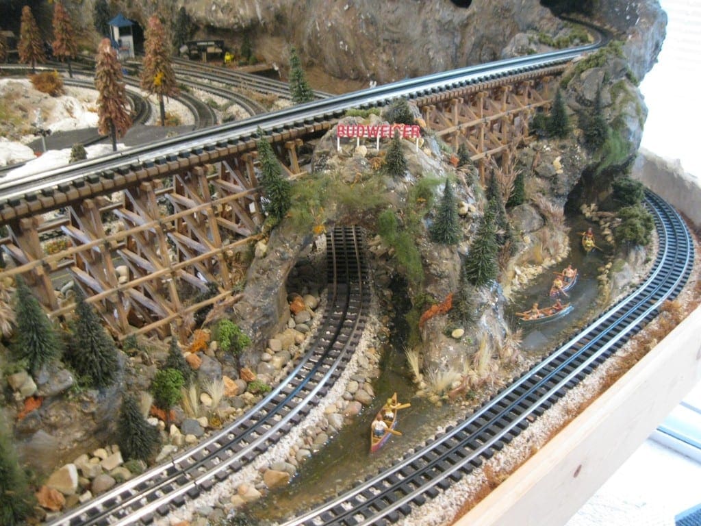 samuel-learn-free-model-train-layouts-5-x-9