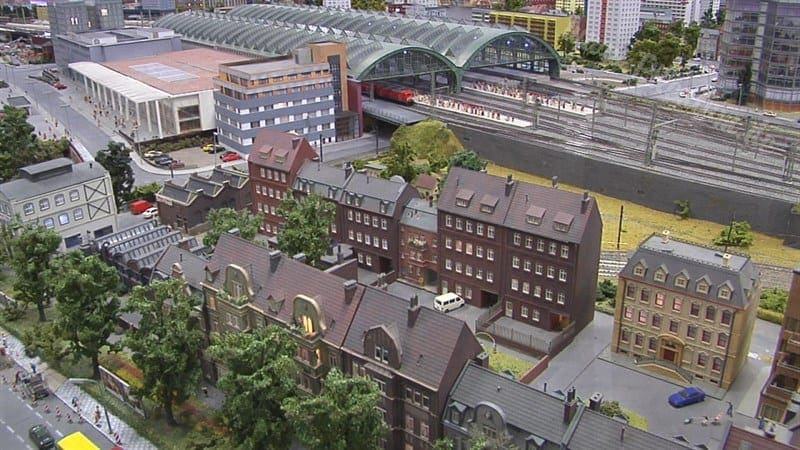 Largest Model Train Berlin H0 Scale Railroad Photo Gallery