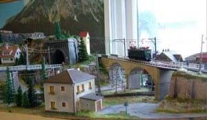 N scale Railroad Model Train Image 1