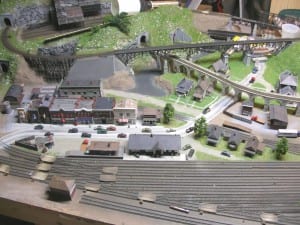 Zack's Amazing 4' X 8' N Scale Model Train Image 2
