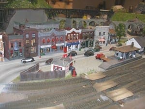 Zack's Amazing 4' X 8' N Scale Model Train Image 8