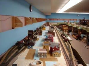 Model Train Benchwork Image 5