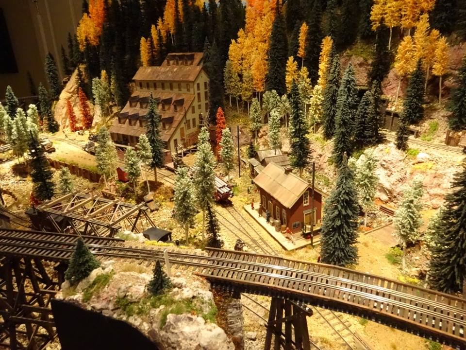 Jon's Amazing Model Train Layout