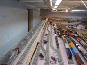 Stuart's 0-Gauge layout Model Train Image 10