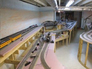 Stuart's 0-Gauge layout Model Train Image 7