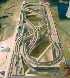 z scale train layout