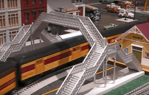 3-rail O-gauge model trains image 5