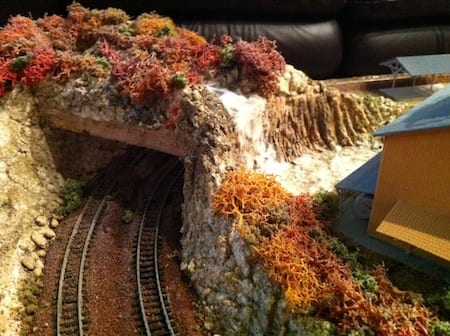 Making the tunnel of model train layouts