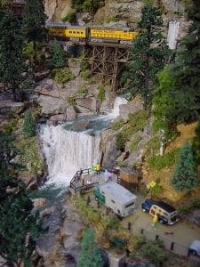 n scale model railroad photo