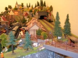 Tunnel and bridge on the model railroad layout.