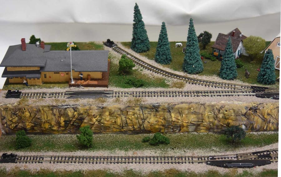 n scale shelf layout left side view
