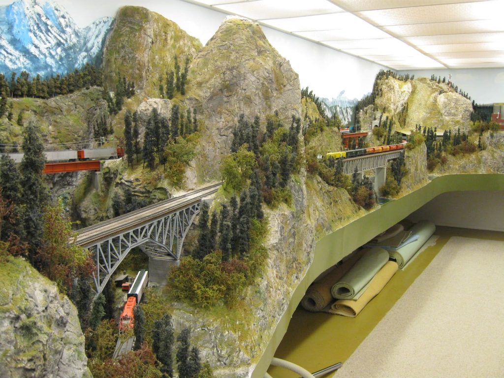large HO scale model train mountain with bridge 