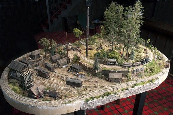 Compact n cheap gauge layouts