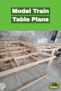 Model train table plans - open grid benchwork frame in 1x4 lumber with plywood top